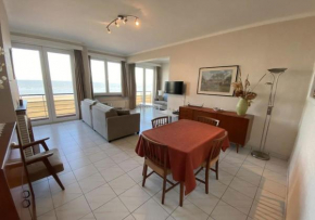 Studio sur la digue à Knokke